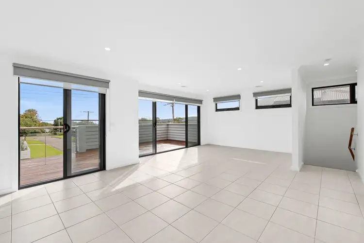 Fifth view of Homely apartment listing, 1/19 Canna Street, Dromana VIC 3936