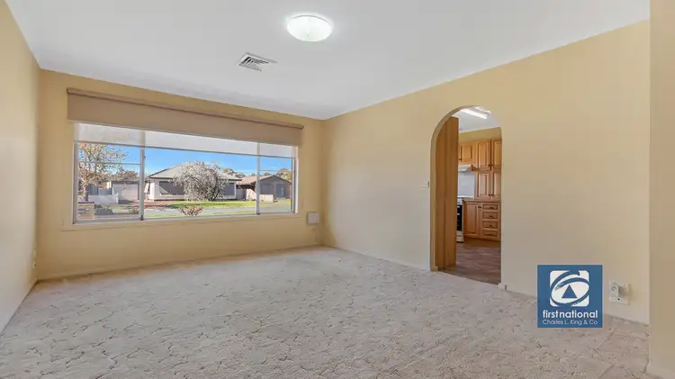 Second view of Homely house listing, 25 Crossen Street, Echuca VIC 3564