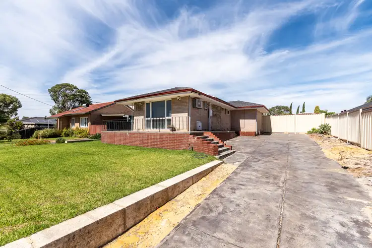 11 Meyrick Way, Langford WA 6147