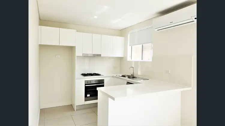 13/10 Mount Street ., Constitution Hill NSW 2145