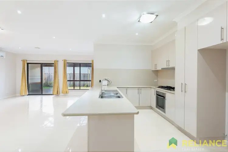 Fifth view of Homely house listing, 10 Nantha Way, Brookfield VIC 3338