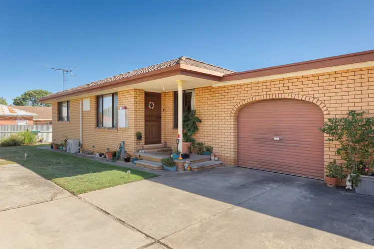 2/27 Hague Road, Wodonga VIC 3690