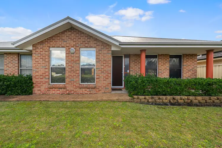 4 Strutt Crescent