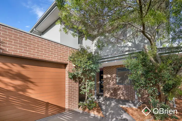 Main view of Homely townhouse listing, 2/19 Wentworth Avenue, Frankston South VIC 3199