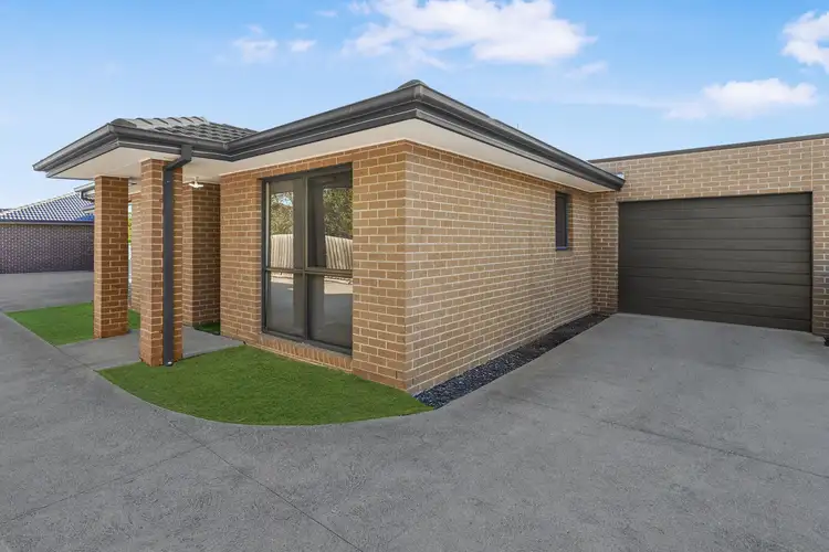 Second view of Homely house listing, 4/30 Wynarka Drive, Hoppers Crossing VIC 3029
