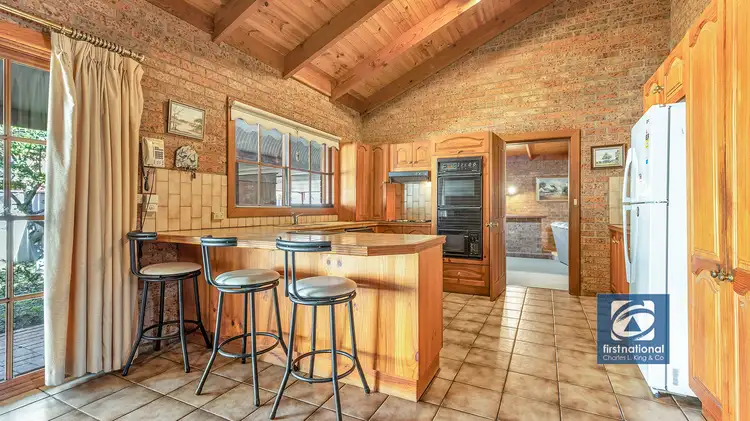 Fifth view of Homely house listing, 2 Lachlan Crescent, Echuca VIC 3564