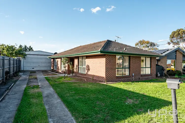 17 Daphne Crescent, Werribee VIC 3030