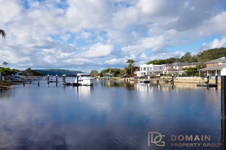 55 Helmsman Boulevard, St Huberts Island NSW 2257