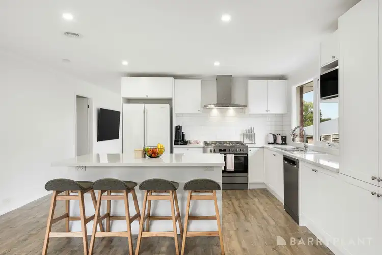 16 Miriam Drive, Yarra Glen VIC 3775