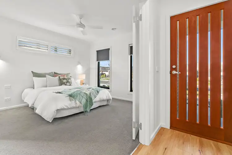 Second view of Homely house listing, 25 Lugano Avenue, Alfredton VIC 3350
