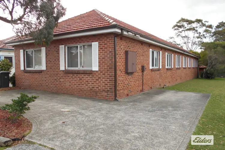 2 & 3/2 Frances Street, Gwynneville NSW 2500