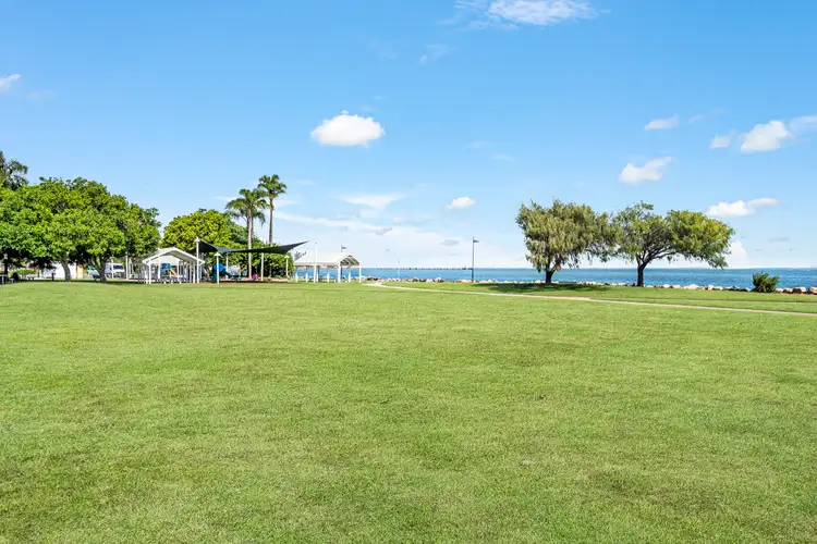 6 Short Street, Woody Point QLD 4019