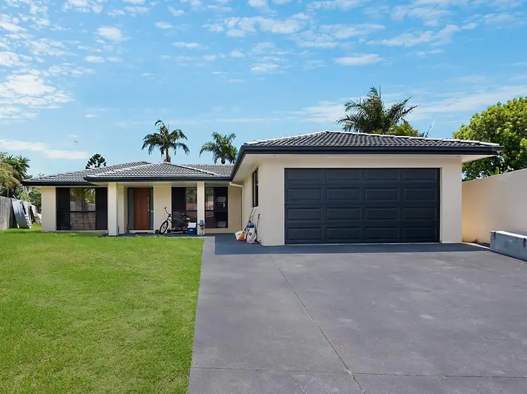 7 Wanderer Avenue, Mermaid Waters QLD 4218