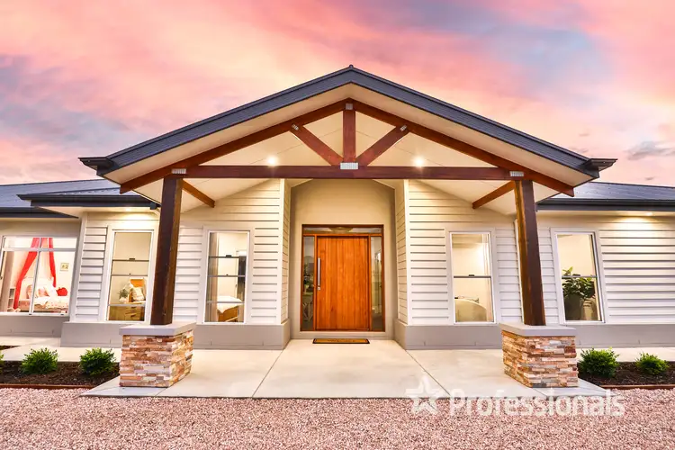 Second view of Homely house listing, 18 Ashen Court, Gol Gol NSW 2738