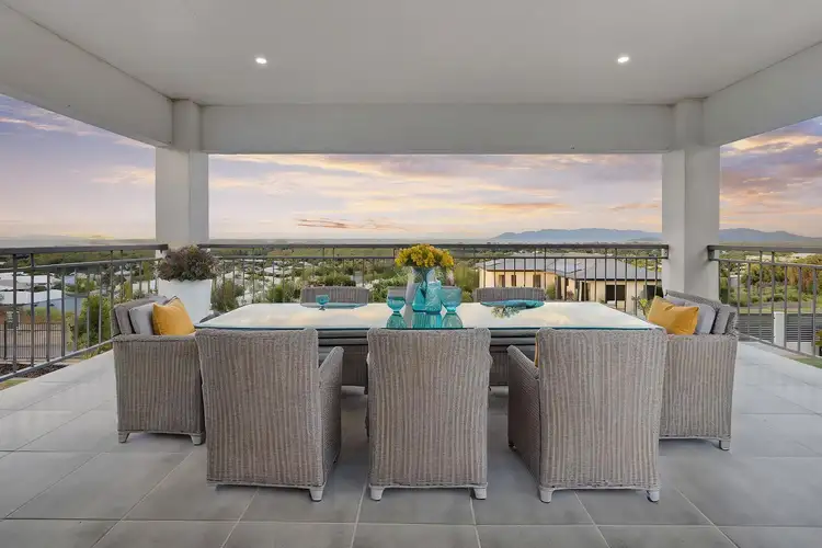13 Cashell Crescent, Bushland Beach QLD 4818