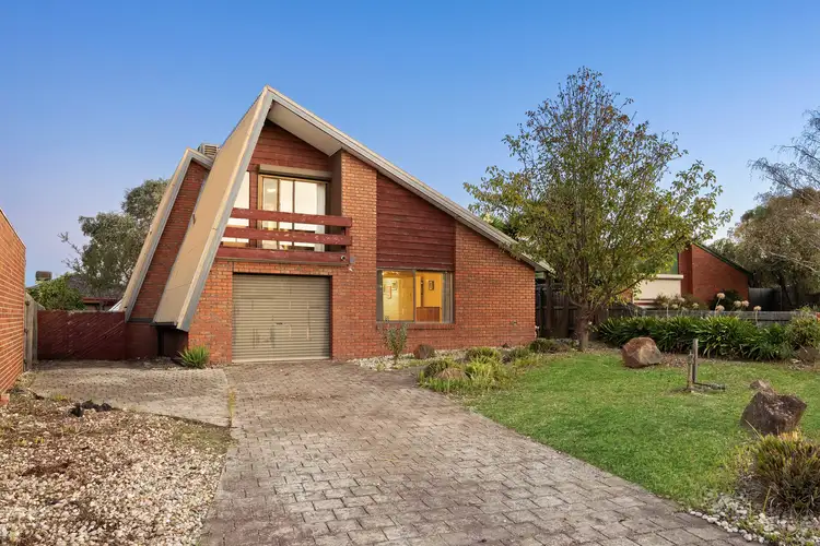 11 Greenoch Court, Keilor Downs VIC 3038