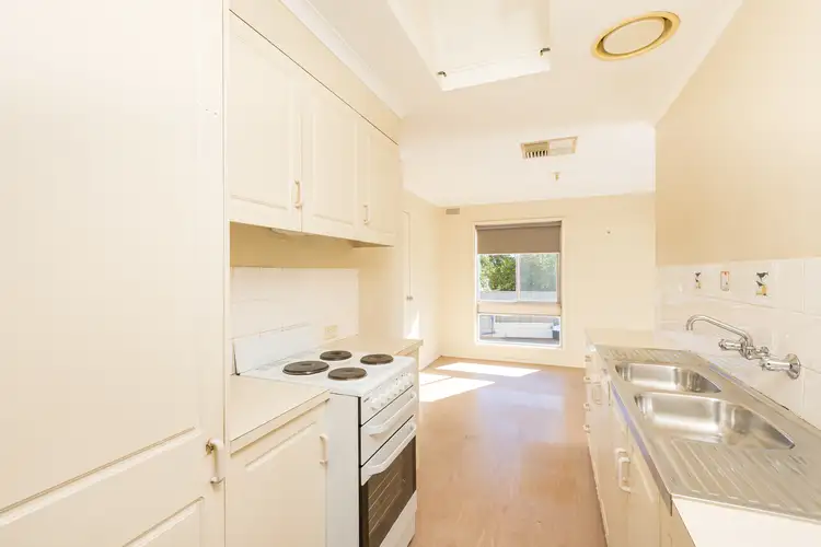Second view of Homely house listing, 2 Namoi Avenue, Red Cliffs VIC 3496