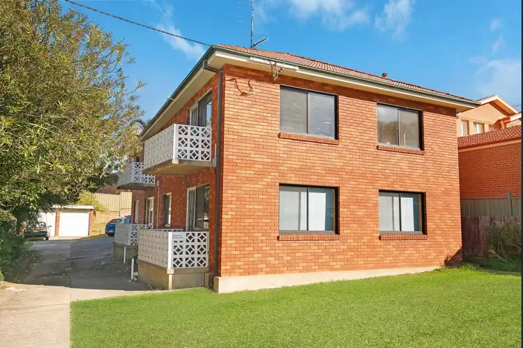 4/1 Kelvin Road, Coniston NSW 2500