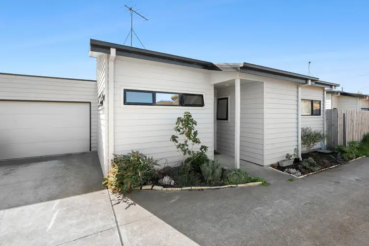 2/61 Olympic Avenue, Norlane VIC 3214