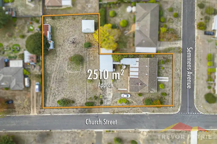 25 Semmens Avenue, Creswick VIC 3363