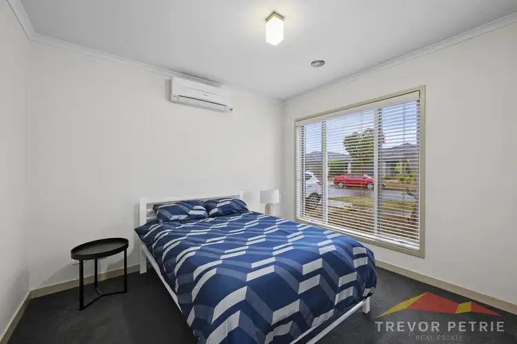Fifth view of Homely house listing, 18 Echo Place, Alfredton VIC 3350