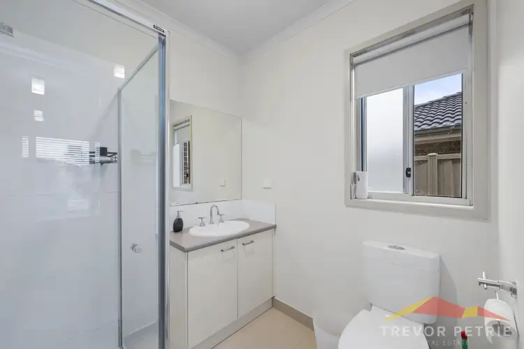 Sixth view of Homely house listing, 18 Echo Place, Alfredton VIC 3350