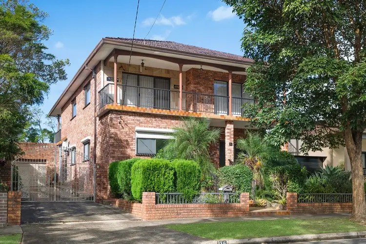 36 Pine Avenue, Russell Lea NSW 2046