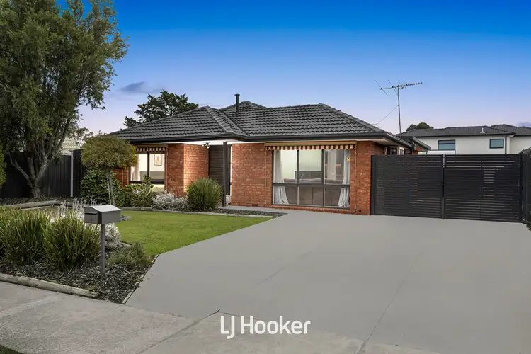 3 Gray Street, Cranbourne North VIC 3977