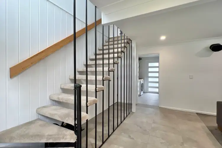 Second view of Homely house listing, 8 Battunga Place, Engadine NSW 2233