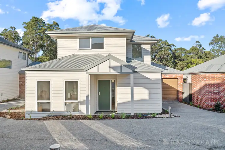 3/4 Westlands Road, Emerald VIC 3782