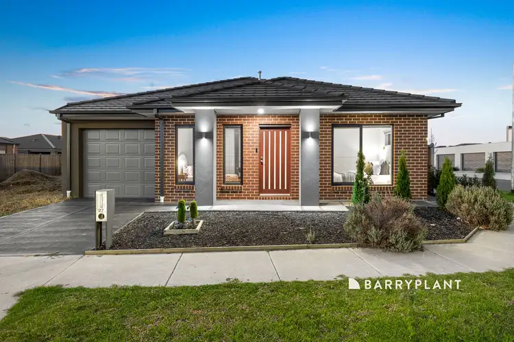 27 Boyce Circuit, Clyde North VIC 3978