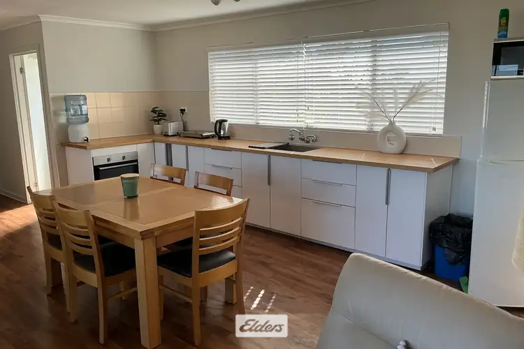 30 Lakeview Avenue, Menindee NSW 2879