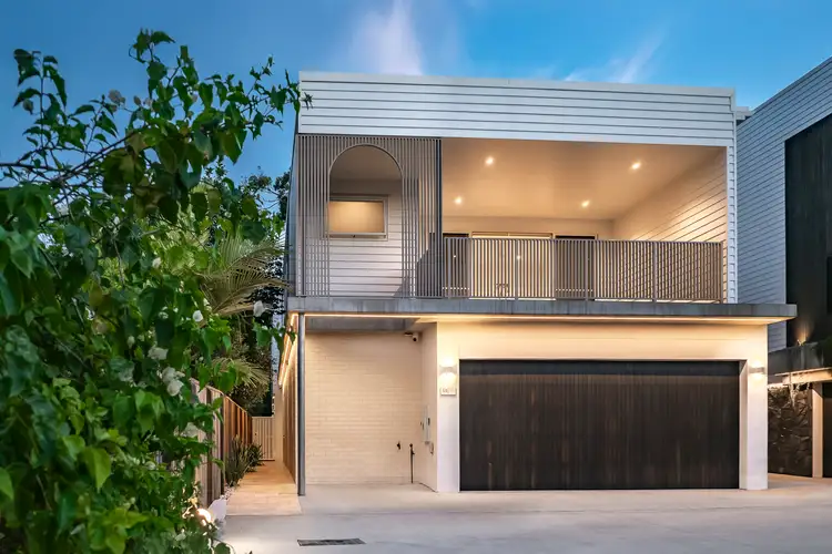 51 Sixth Avenue, St Lucia QLD 4067
