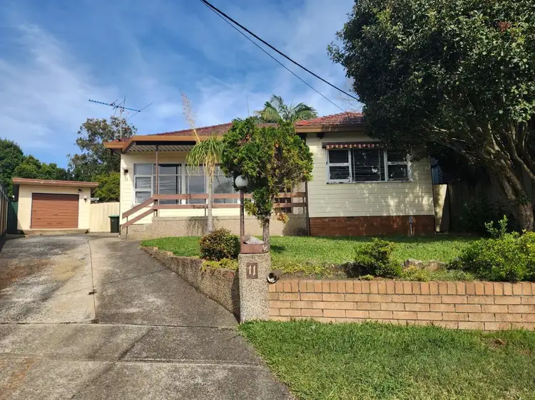 11 Penrose Avenue, East Hills NSW 2213