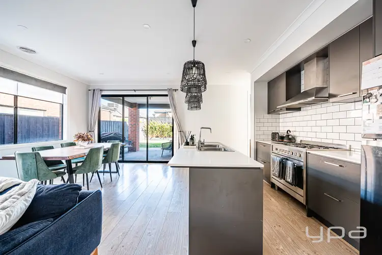 Second view of Homely house listing, 34 Evison View, Werribee VIC 3030