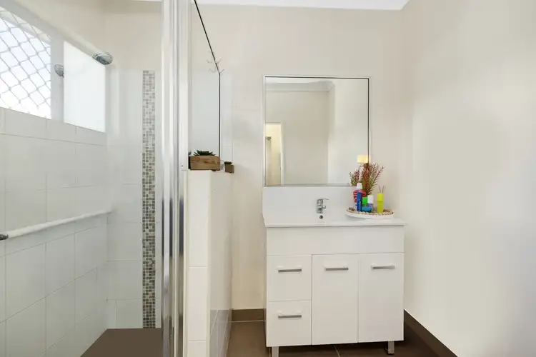Fifth view of Homely unit listing, 2/4 Wakeboard Circuit, Kelso QLD 4815