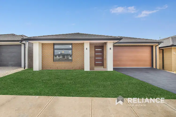 15 Vega Road, Sunbury VIC 3429