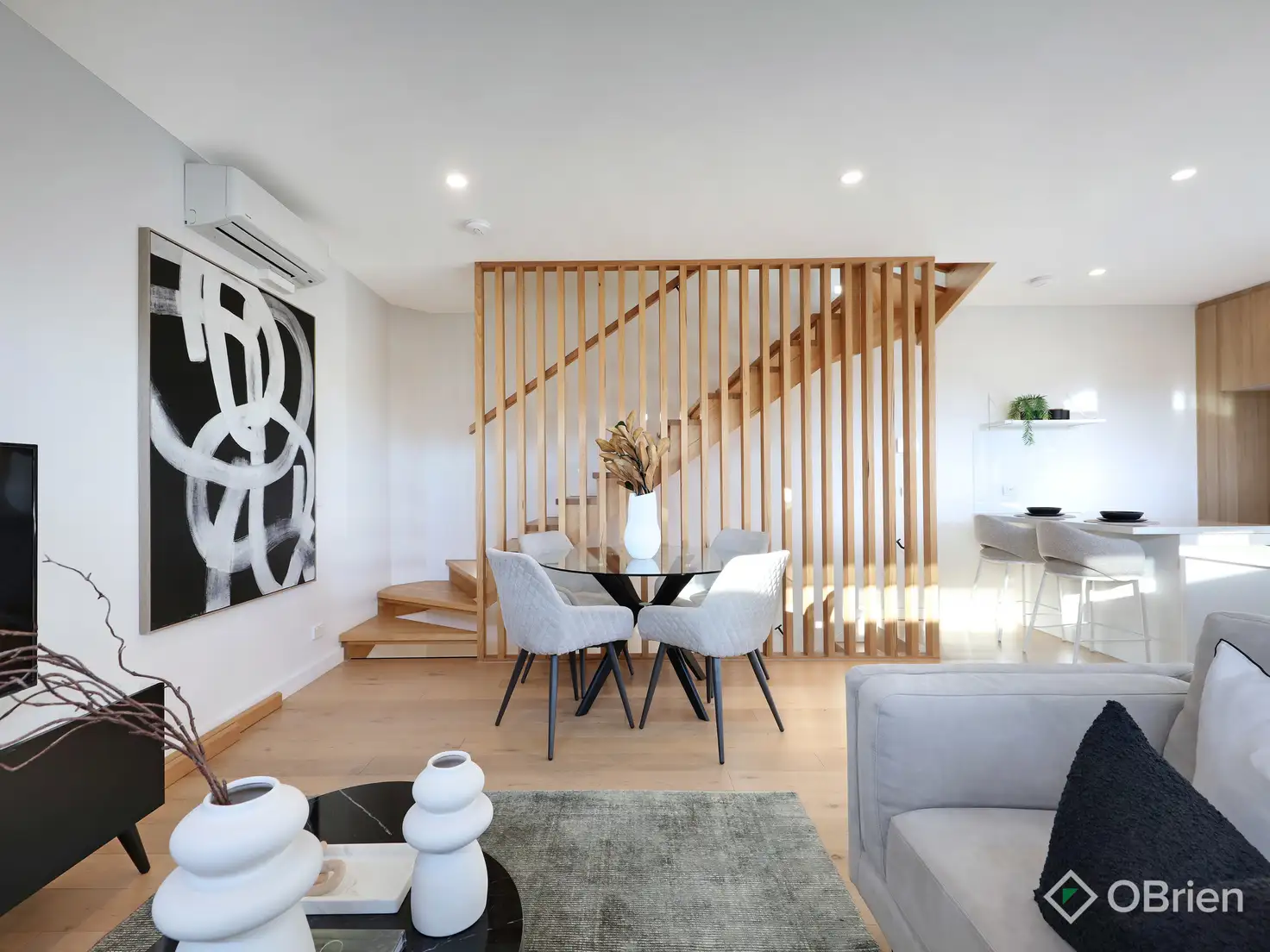 Main view of Homely townhouse listing, 2/85 Orange Street, Bentleigh East VIC 3165