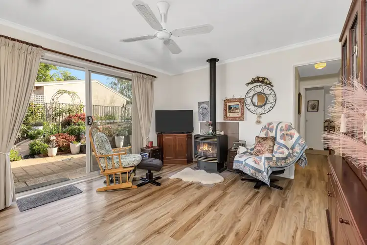 6 Nioka Place, Cooma NSW 2630