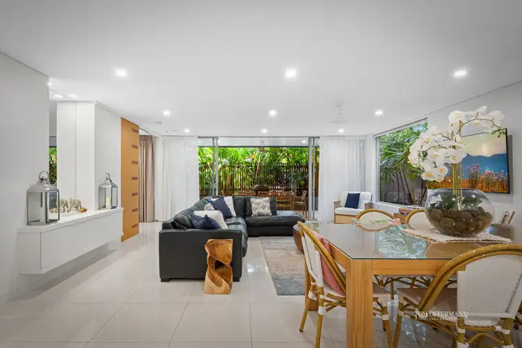 1/37 Noosa Drive, Noosa Heads QLD 4567