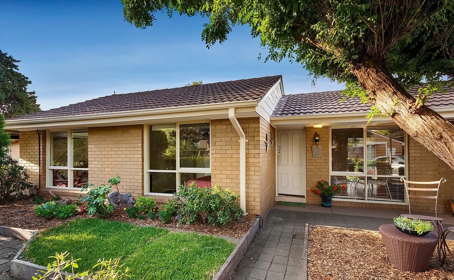 Main view of Homely unit listing, 2/2-14 Mascoma Street, Strathmore VIC 3041