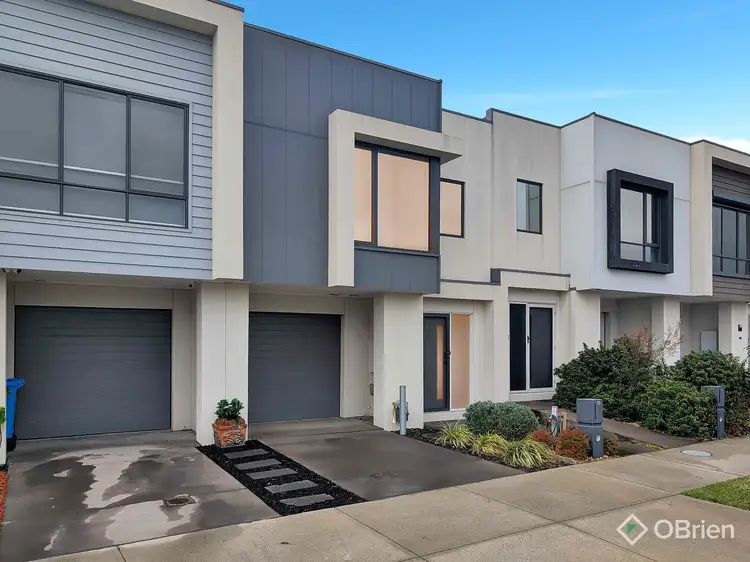 13 Tony Way, Cranbourne West VIC 3977