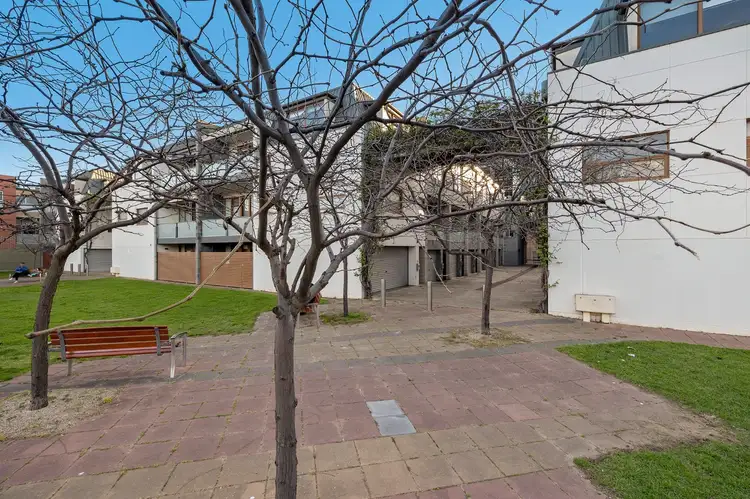 5A Vicars Lane, Adelaide SA 5000