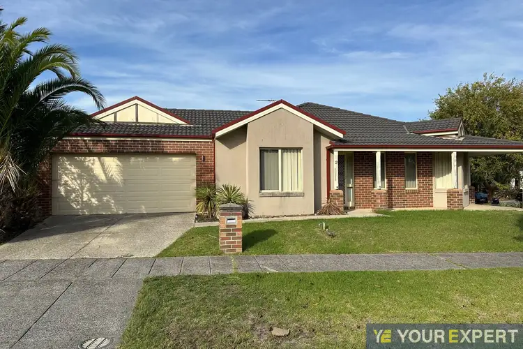 2 Cusack Way, Lynbrook VIC 3975