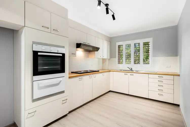 2/13-19 Preston Avenue, Engadine NSW 2233