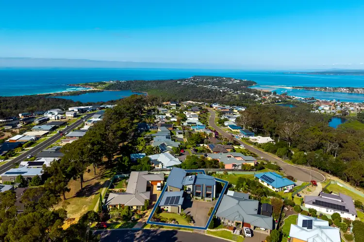 Second view of Homely house listing, 11 The Crest, Mirador NSW 2548
