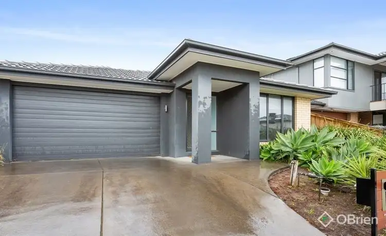 7 Butternut Drive, Lyndhurst VIC 3975