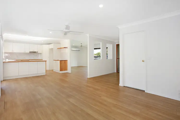 Third view of Homely house listing, 8 Chaucer Court, Ashmore QLD 4214