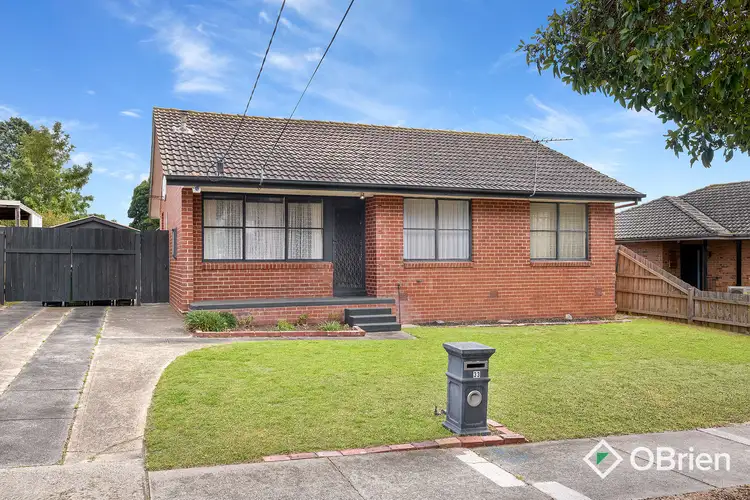 33 Armata Crescent, Frankston North VIC 3200