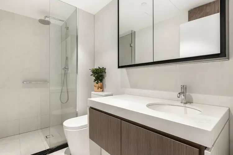 Fifth view of Homely apartment listing, 607/8 Bowen Crescent, Melbourne VIC 3004